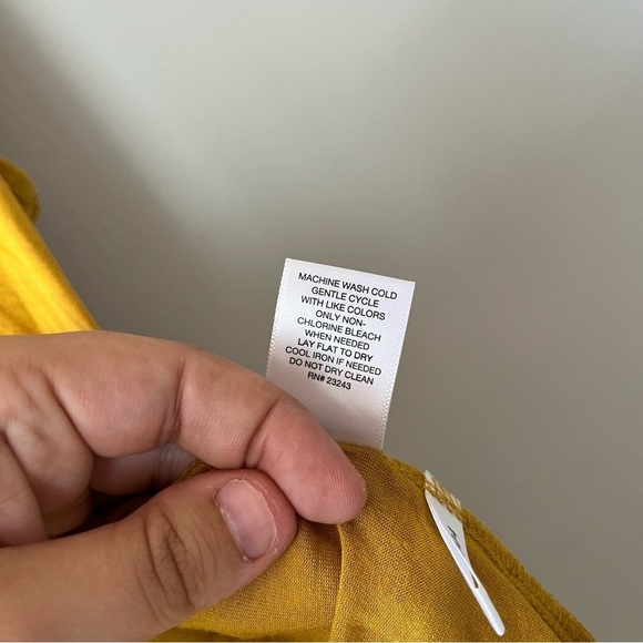 New York & Company Soho Jeans Mustard Tie Front Tank Top Medium - Picture 4 of 6